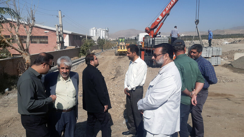 بلوار جمهوری به بلوار کمالیدهقان متصل میشود