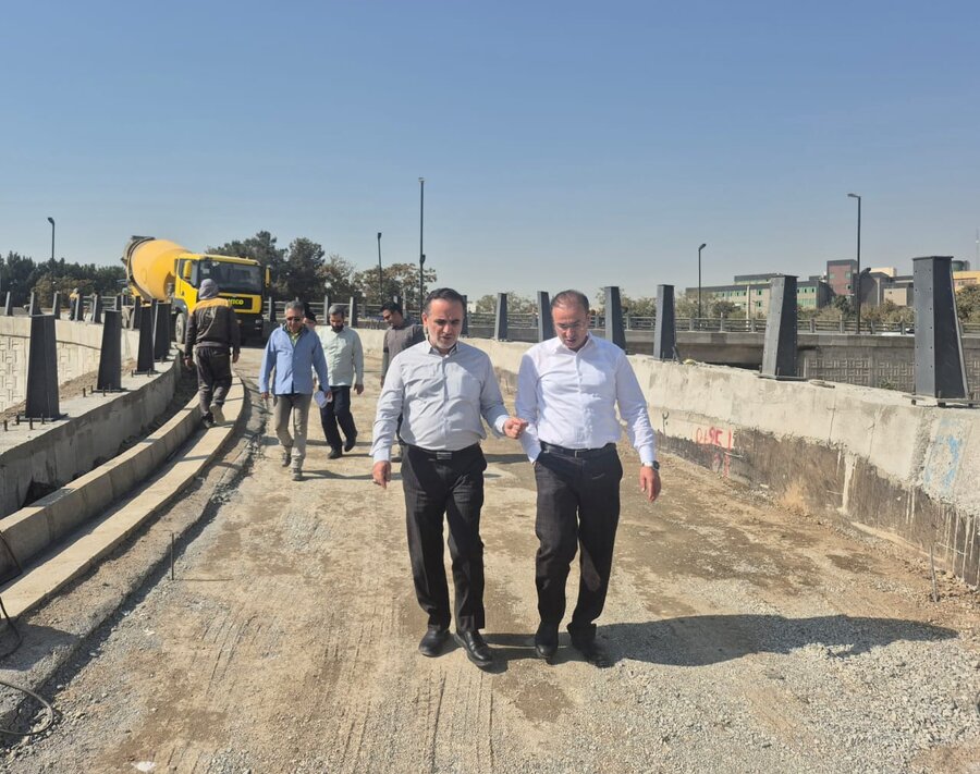 مدیریت ترافیک بلوار موذن نیازمند همکاری دانشگاه آزاد / به زودی بهرهبرداری از فازهای کلیدی تقاطع موذن