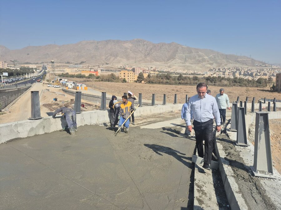 مدیریت ترافیک بلوار موذن نیازمند همکاری دانشگاه آزاد / به زودی بهرهبرداری از فازهای کلیدی تقاطع موذن