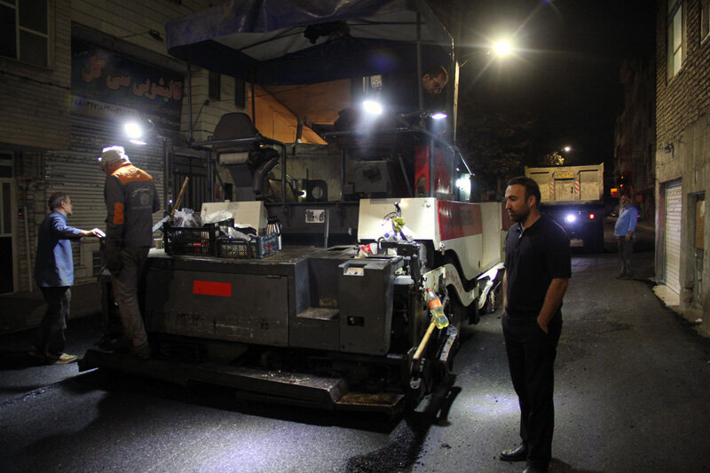 بودجه تولید و توزیع آسفالت 2 برابر شد/ تراش و روکش مکانیزه معابر به صورت شبانهروزی