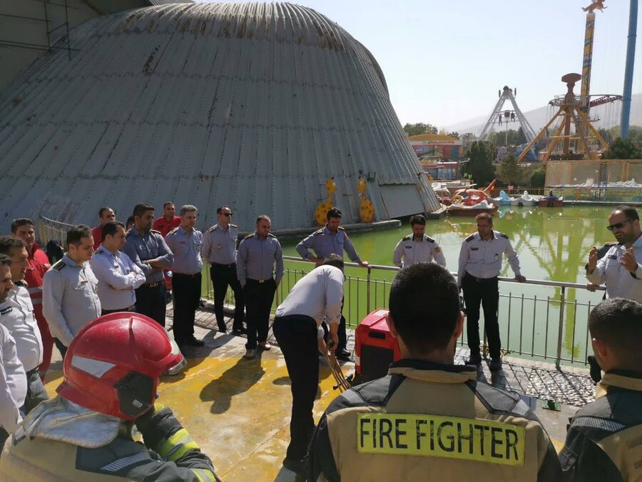 نمایش توان عملیاتی نیروهای آتشنشانی کرج در اردوی آموزشی همدان