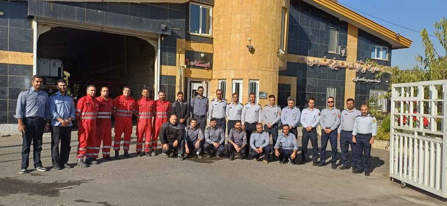 نمایش توان عملیاتی نیروهای آتش‌نشانی کرج در اردوی آموزشی همدان