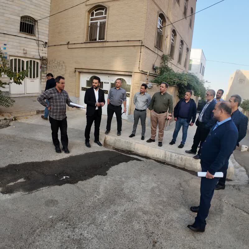 مدیر منطقه ۸ از محلات منطقه بازدید کرد