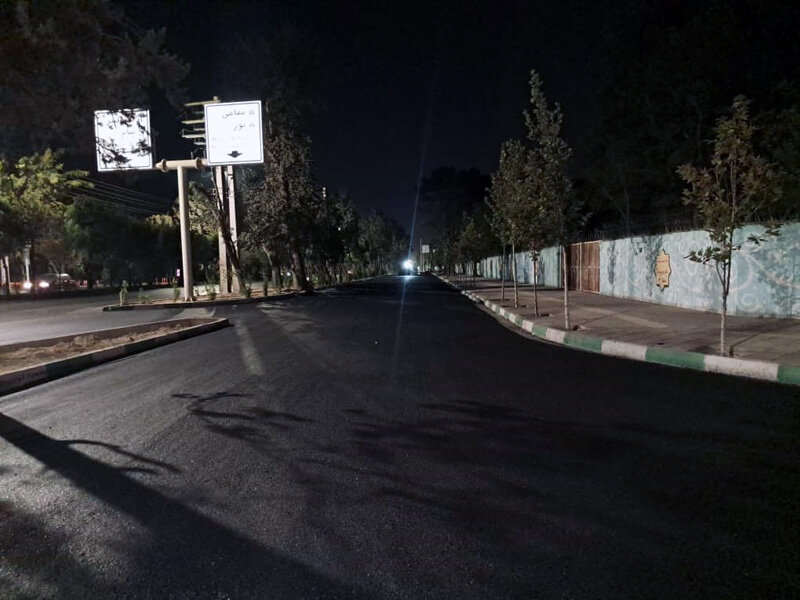 بیش از ۳۰۰۰ تن آسفالت در منطقه 3 کرج توزیع شد