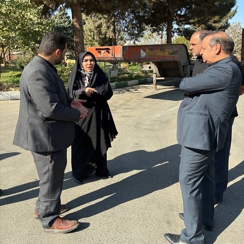 رئیس کمیسیون برنامه و بودجه شورا از سازمان مدیریت پسماند بازدید کرد