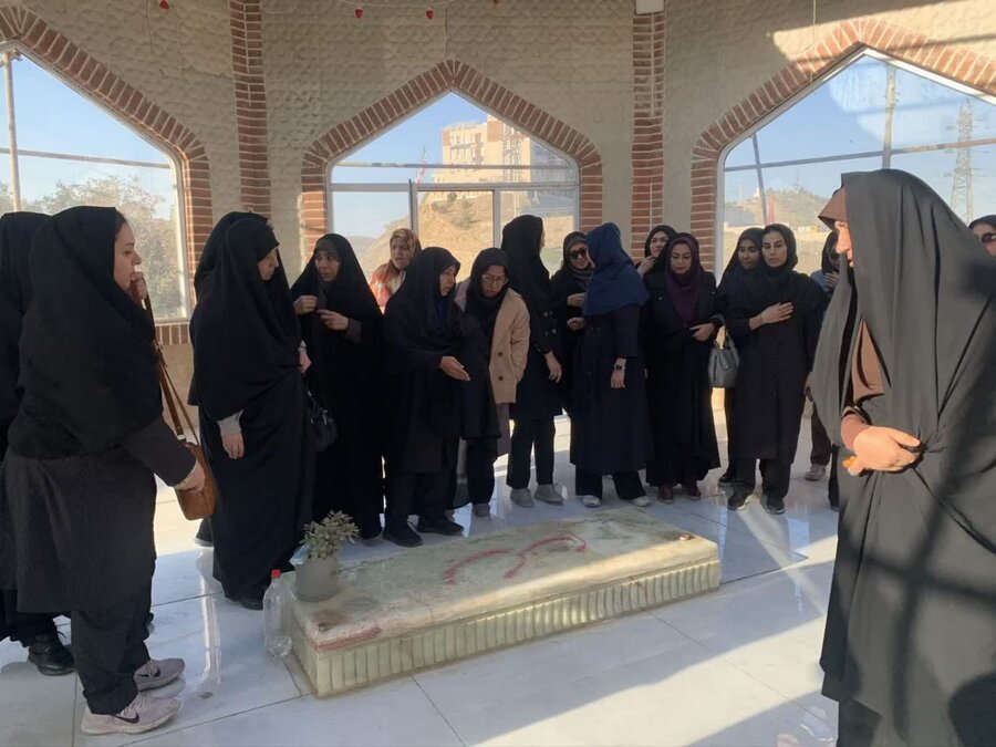 اردوی کوهپیمایی و راهپیمایی خواهران بسیجی  برگزار شد