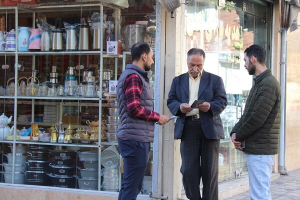 توزیع خانهبهخانه بروشورهای نوسازی بافت فرسوده در منطقه ۷