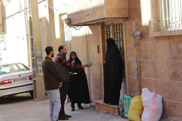 توزیع خانهبهخانه بروشورهای نوسازی بافت فرسوده در منطقه ۷