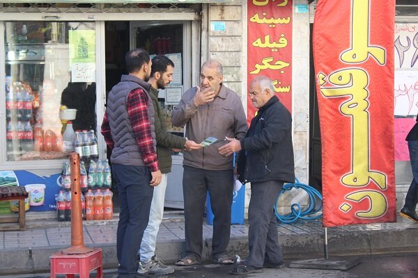 توزیع خانهبهخانه بروشورهای نوسازی بافت فرسوده در منطقه ۷