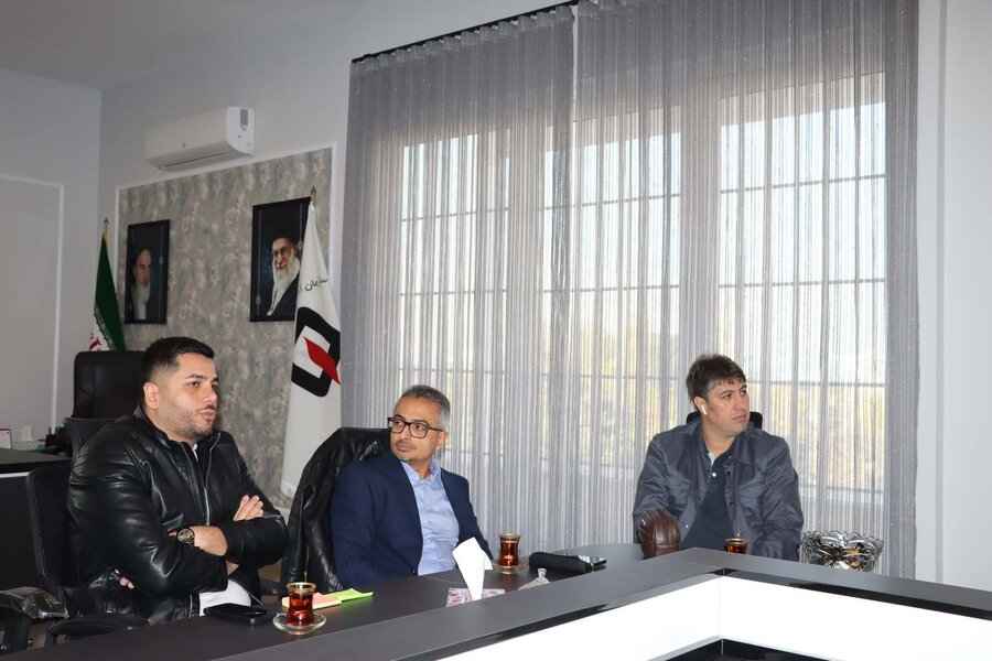 نشست تخصصی سازمان آتش‌نشانی کرج با سازندگان/ارتقای استانداردهای ایمنی در ساخت‌وساز