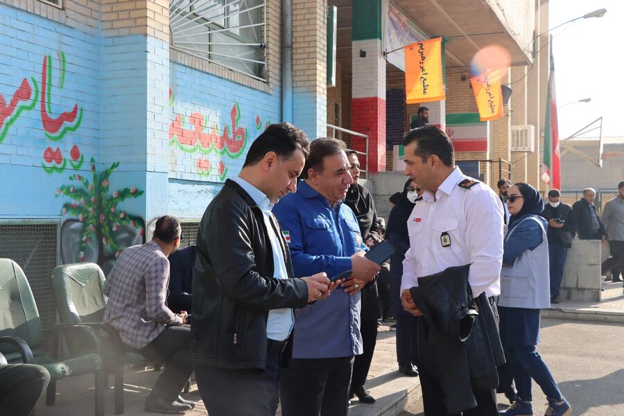 دانش‌آموزان سناریوی زلزله را تمرین کردند