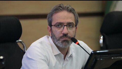 جوانان توانمند به صحنه بیایند/ استقبال رئیس شورا از مشارکت دانشجویان در اداره شهر محمدی