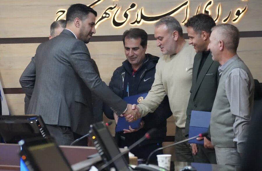ورزشکاران و مدال‌آوران شاغل در شهرداری کرج تجلیل شدند