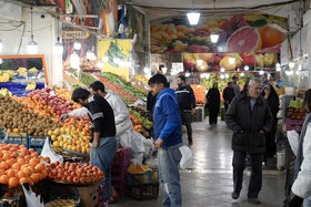 بازدیدِ میدانی خبرنگارانِ «کرج امروز» از بازار روز ماهان / خدمات رسانی بی وقفه در آستانه شب یلدا