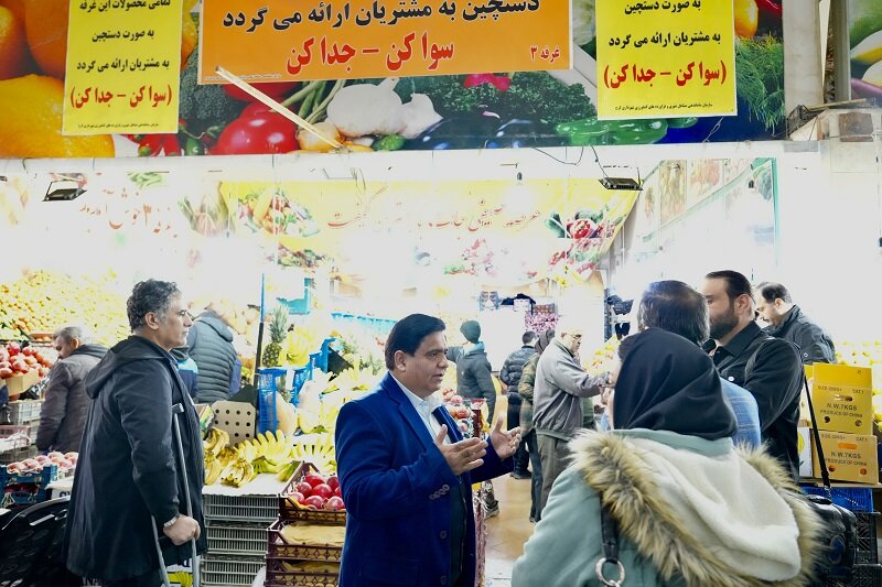 بازدیدِ میدانی خبرنگارانِ «کرج امروز» از بازار روز ماهان / خدمات رسانی بی وقفه در آستانه شب یلدا