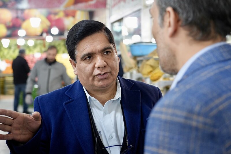 بازدیدِ میدانی خبرنگارانِ «کرج امروز» از بازار روز ماهان / خدمات رسانی بی وقفه در آستانه شب یلدا