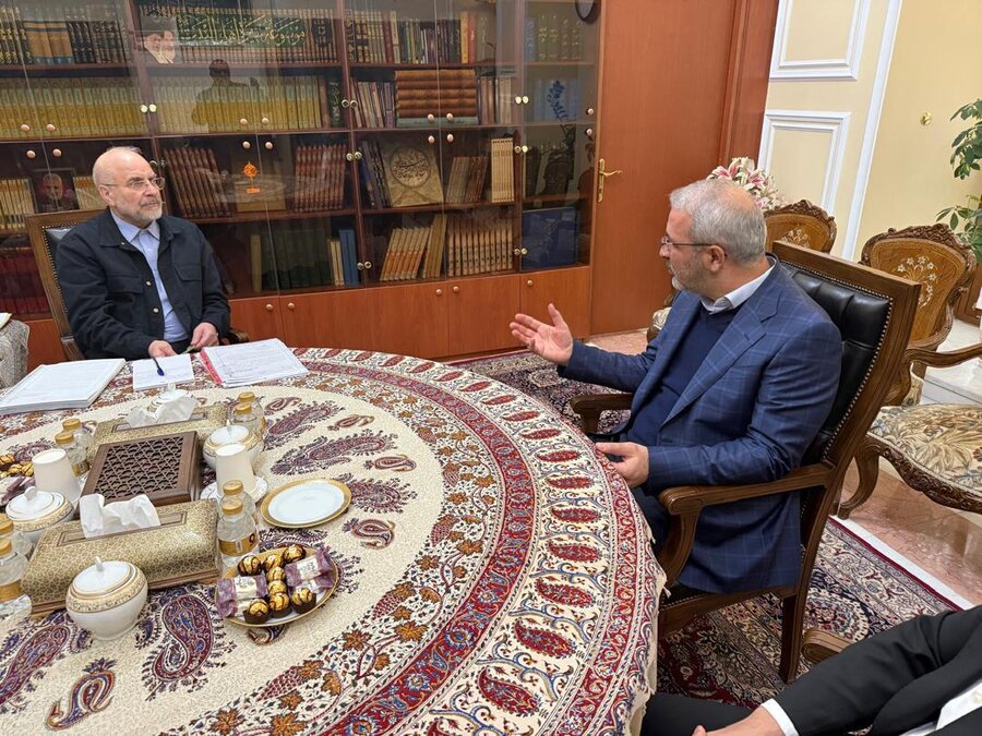 دیدار شهردار کرج با رئیس مجلس شورای اسلامی/ ضرورت تخصیص ردیف‌های حمایتی از کلانشهرها در بودجه ۱۴۰۵ کشور&nbsp;