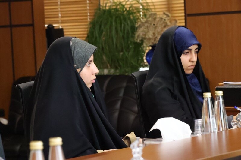 حل اختلافات مدیریتی در مسیر قانون است