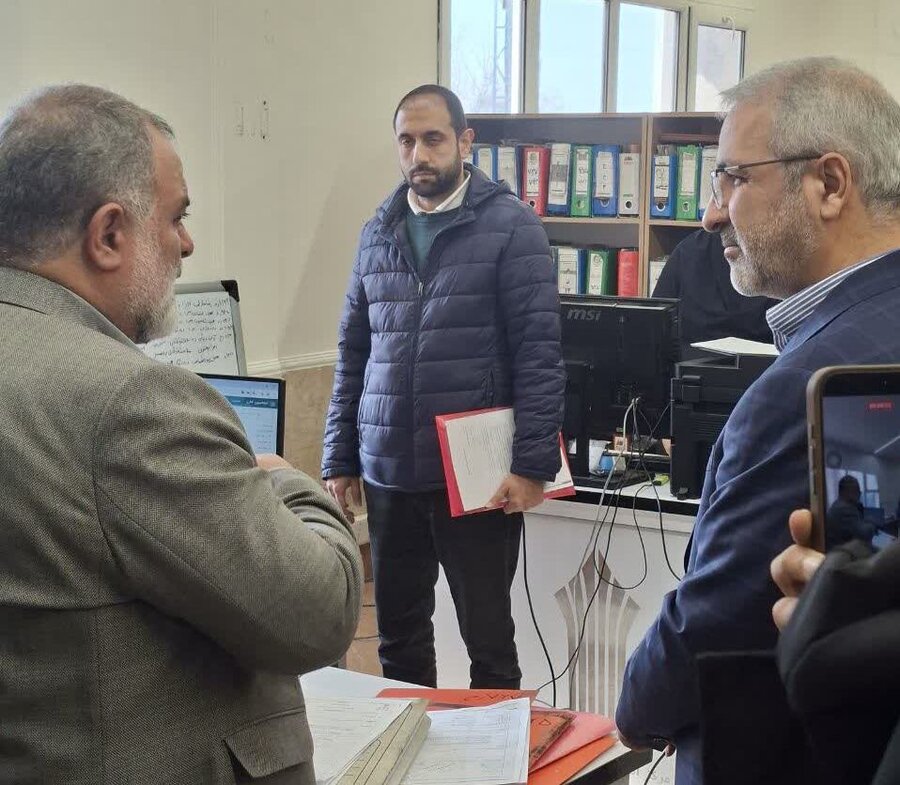 "کیانی" سرزده به محل استقرار موقت شهرداری منطقه ۱ رفت/ احداث ساختمان جدید در ماه‌های آینده