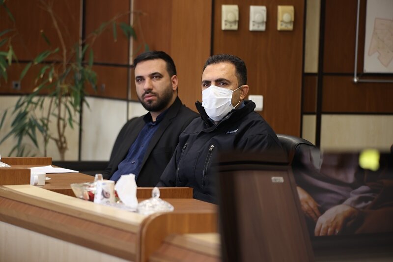 ضرورت فرهنگ‌سازی اقامه نماز جماعت در ادارات و تشویق کارکنان به حضور حداکثری