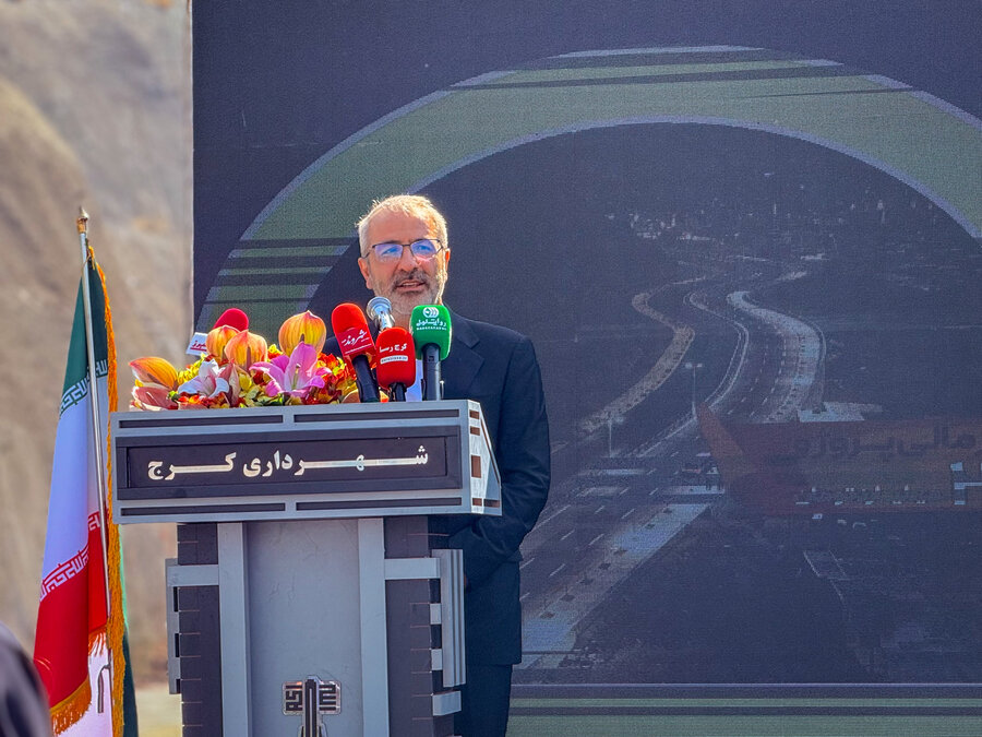 شهردار کرج بر توسعه متوازن شهر تاکید کرد