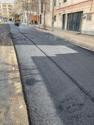 تداوم نهضت آسفالت در منطقه ۷/ بهسازی معابر با اولویت محلات پرتردد