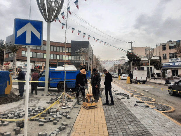 مرحله اول عملیات نصب کفپوش نوستالیت خیابان آزادی به اتمام رسید