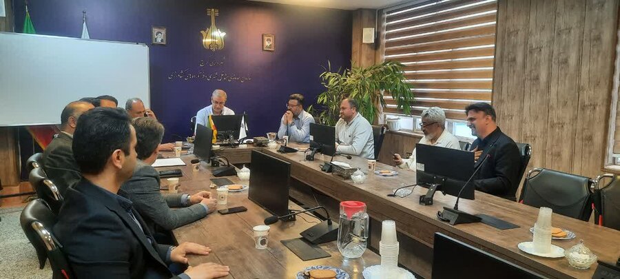 فروشگاه شهروند در دل بازار روز میوه و ترهبار کرج قرار میگیرد