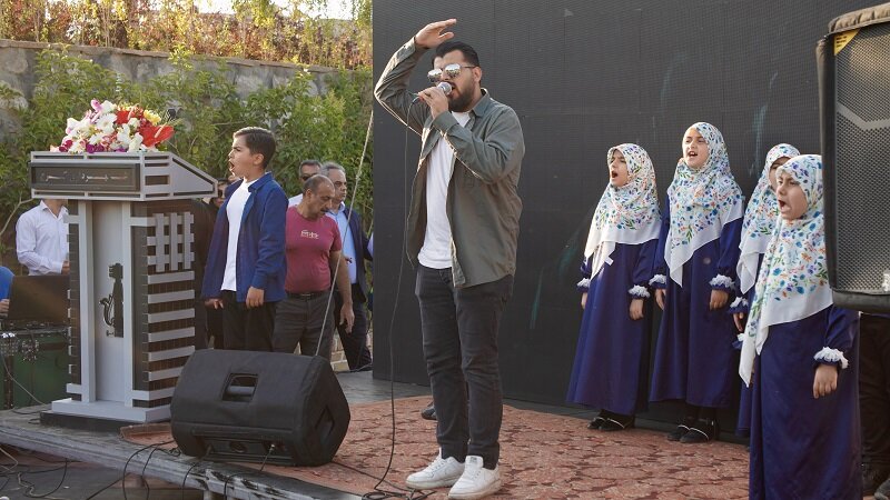 روبانِ پروژه را کودکان قیچی زدند؛ لبخندِ رضایت مادران به پارکِ «مادر و کودک»