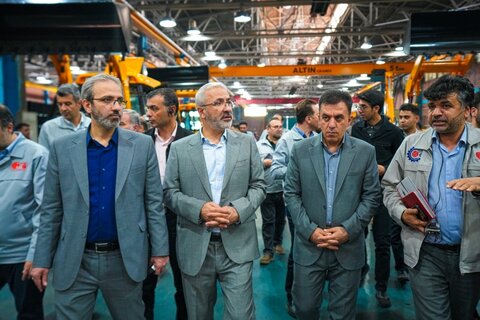 شهرداری کرج آستین همت بالا زد/ توافق با قطب صنعت تراکتورسازی کشور برای خرید ناوگان امدادی و خدماتی خرید تراکتور