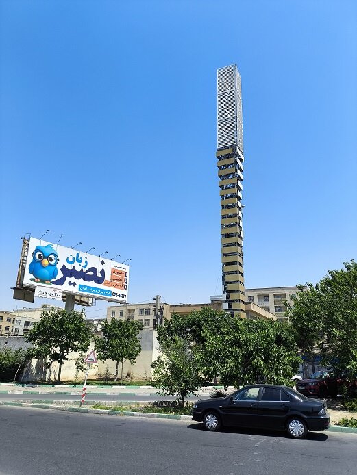 زیباسازی دکل‌های ارتباطی اپراتورهای همراه اول و ایرانسل عملیاتی شد