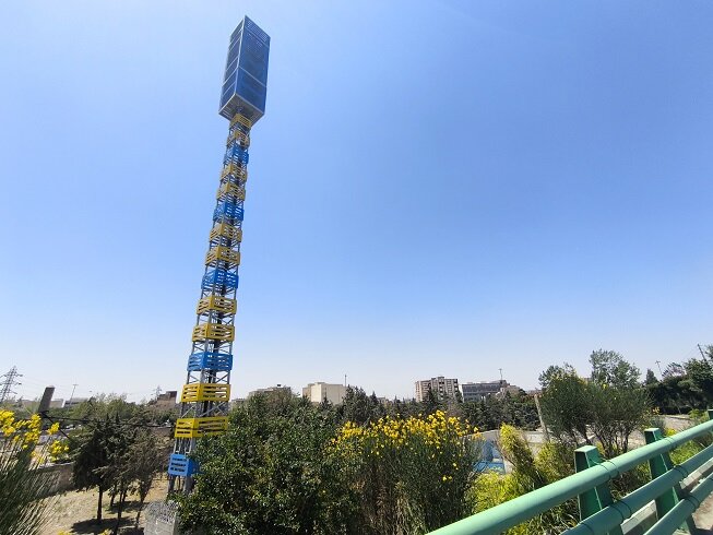زیباسازی دکلهای ارتباطی اپراتورهای همراه اول و ایرانسل عملیاتی شد