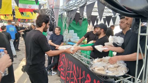 مراسم بدرقه رهبر شهید