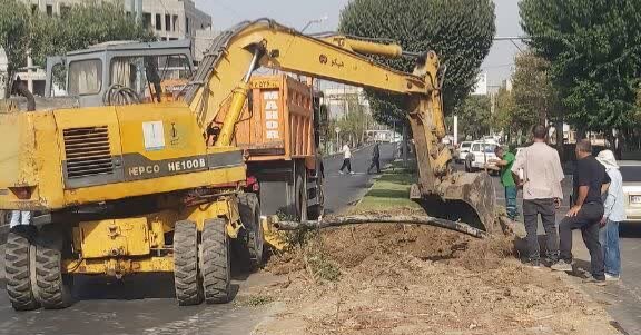 اجرای عملیات اصلاح هندسی بلوار ماهان در منطقه هشت کرج