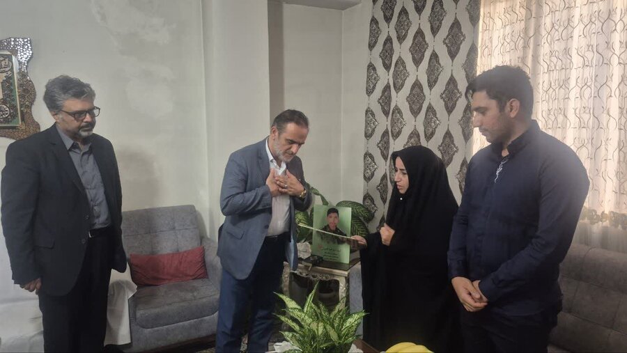 خدمت به خانوادههای شهدا؛ تداوم مسیر آرمانهای مقاومت در مدیریت شهری کرج