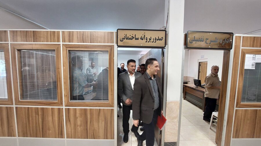 بررسی پرونده‌های خاص شهرسازی منطقه ۵ کرج و تأکید بر وحدت رویه در اجرای قانون الزام