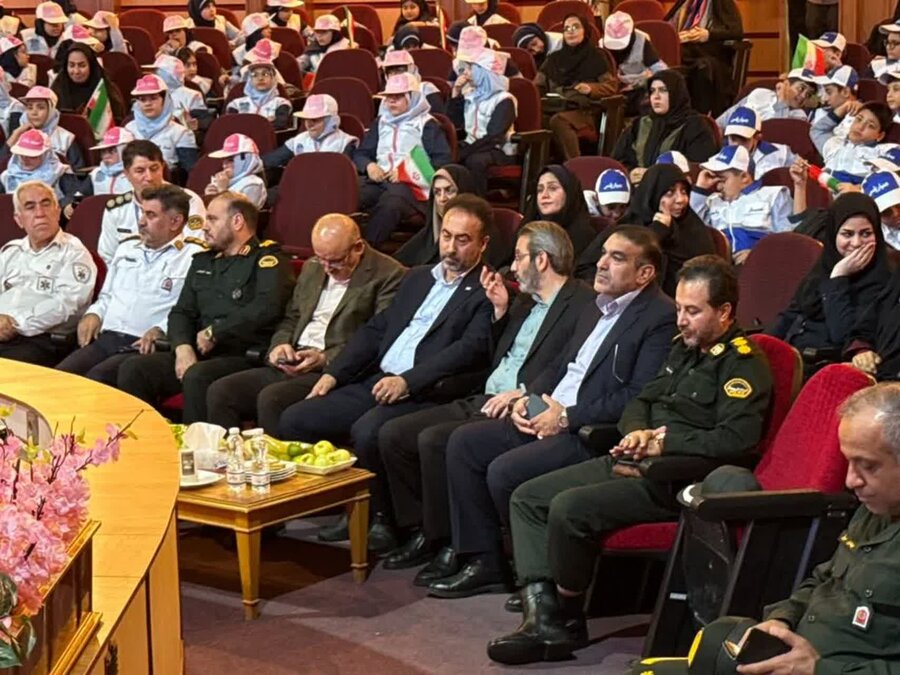 همایش بزرگ همیاران پلیس با محوریت آموزش شهروندی برگزار شد