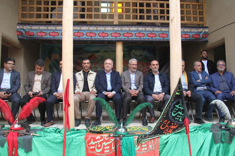 تکیه اعظم برغان از دل تاریخ به قلب کرج آمد؛
پیشنهاد ایجاد بازارچه دائمی سوغات البرز در پارک ایران کوچک