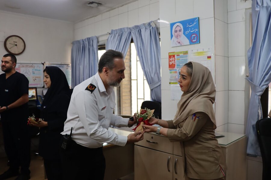 از سنگر نجات تا سنگر سلامت؛ تجلیل آتشنشانان کرج از پرستاران